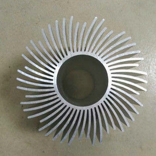 Al 6061 Aluminum Extrusion Parts Profile 0.05mm Tolerance Heat Sink Ra 0.8